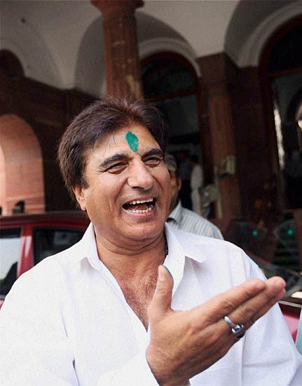 होली के रंग में रंगा देश... | एक्‍सक्‍लूसिव: ऑपरेशन गुलाल