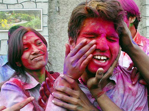 होली के रंग में रंगा देश... | एक्‍सक्‍लूसिव: ऑपरेशन गुलाल