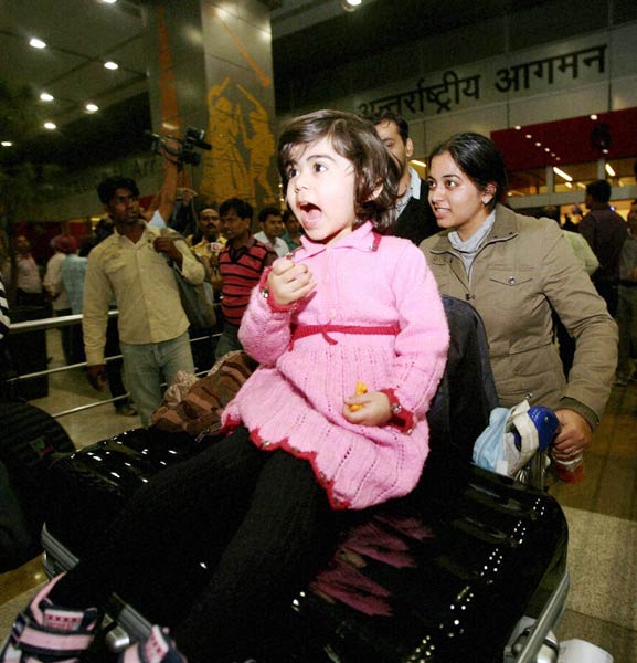 जापान से स्‍वदेश लौटे भारतीय | सुनामी से तबाही