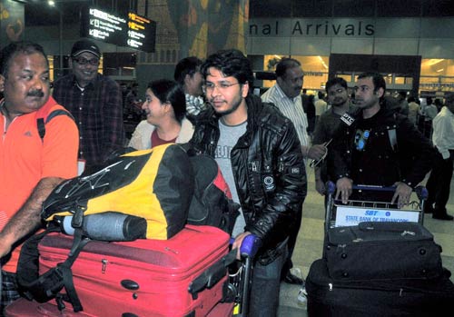 जापान से स्‍वदेश लौटे भारतीय | सुनामी से तबाही