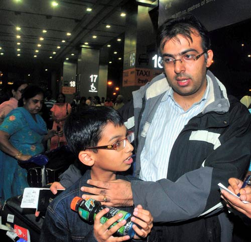 जापान से स्‍वदेश लौटे भारतीय | सुनामी से तबाही