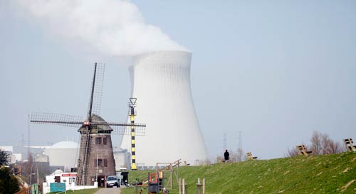 परमाणु खतरे के खौफ से बाहर नहीं निकला है जापान | रेडिएशन का डर