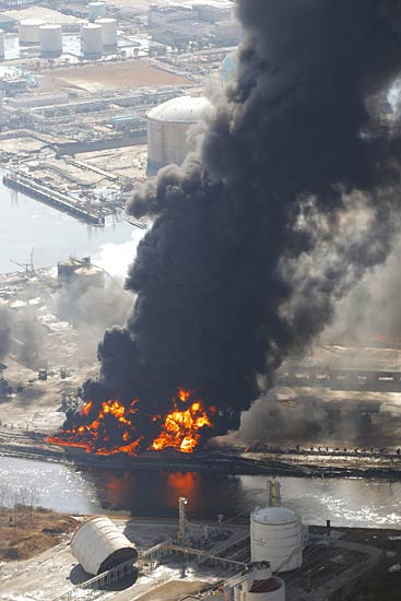 भूकंप, सुनामी और अब रेडिएशन का खौफ | सुनामी से तबाही