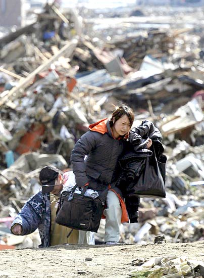 भूकंप, सुनामी और अब रेडिएशन का खौफ | सुनामी से तबाही