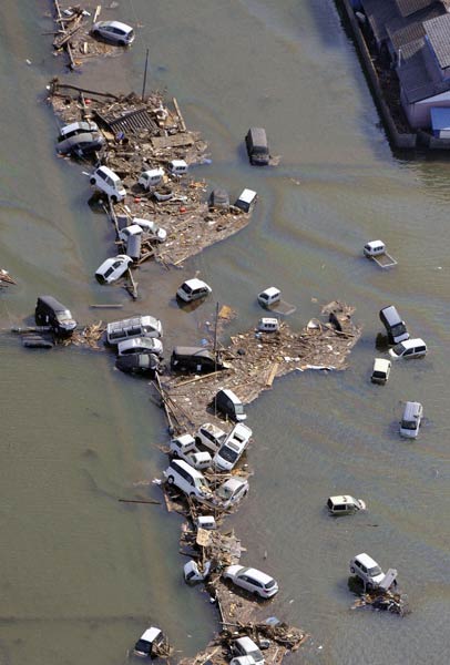 भूकंप, सुनामी और अब रेडिएशन का खौफ | सुनामी से तबाही