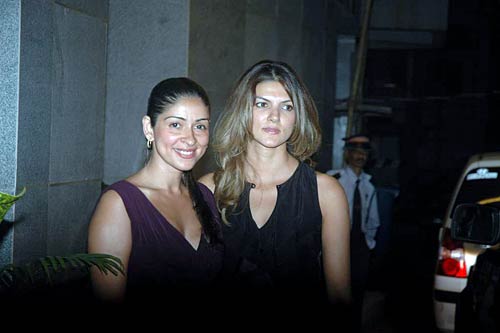 कंगना की बर्थडे पार्टी में उमड़े सितारे | कंगना की अदा