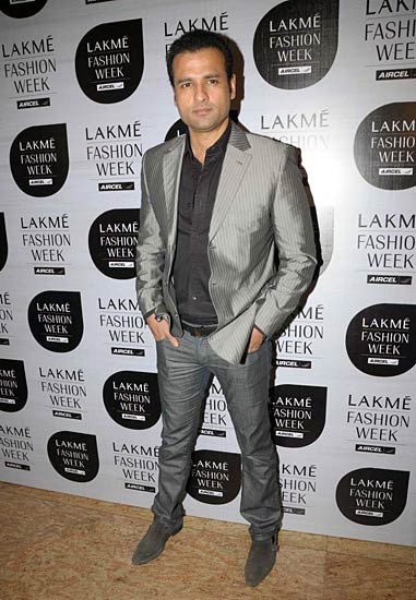 लैक्‍मे फैशन वीक में सितारे | ग्लैमर का तड़का