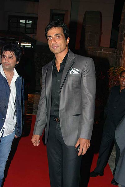 निखिल द्विवेदी की वेडिंग रिसेपशन में सितारे