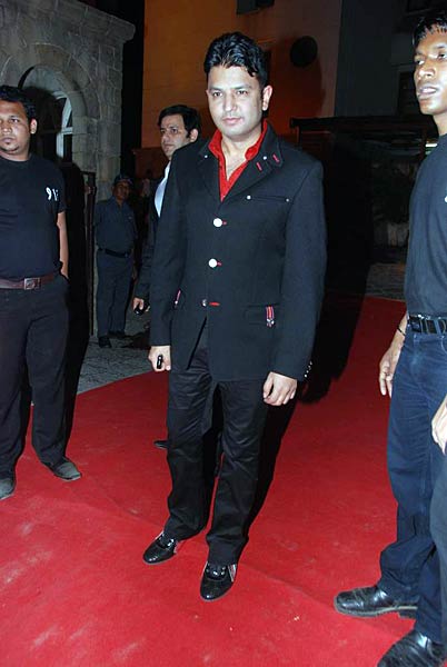 निखिल द्विवेदी की वेडिंग रिसेपशन में सितारे