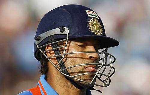 तस्‍वीरों में देखें भारत की रोमांचक जीत । आधी रात का जश्‍न