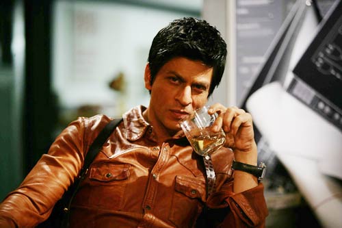 डॉन-2 में शाहरुख का नया लुक | किंग खान की पार्टी