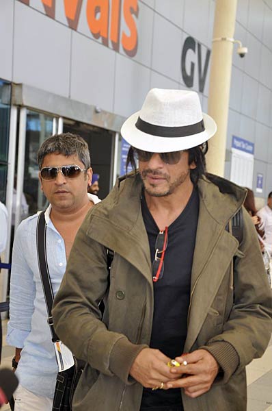 डॉन-2 में शाहरुख का नया लुक | किंग खान की पार्टी