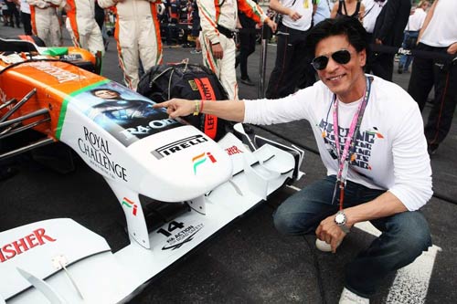 डॉन-2 में शाहरुख का नया लुक | किंग खान की पार्टी