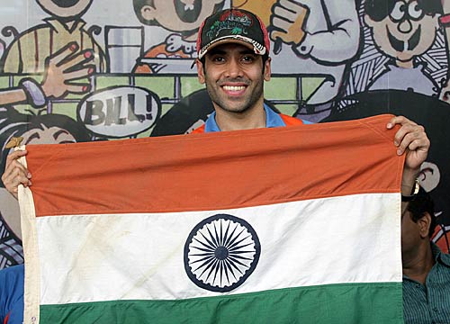 सितारों ने उठाया भारत-पाक मैच का लुत्‍फ । रोमांचक जीत