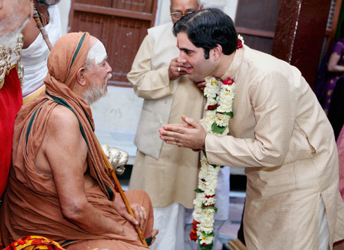 वरुण ने की यामिनी संग शादी । एक अधूरी यात्रा