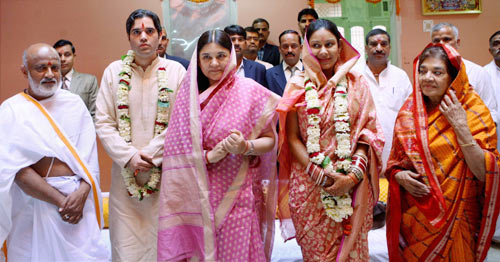 वरुण ने की यामिनी संग शादी । एक अधूरी यात्रा