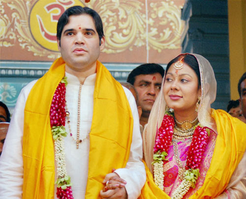 वरुण ने की यामिनी संग शादी । एक अधूरी यात्रा