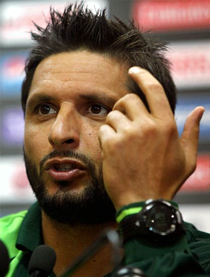 महामुकाबले की मैदान से बाहर की तैयारी । क्रिकेट का बुखार