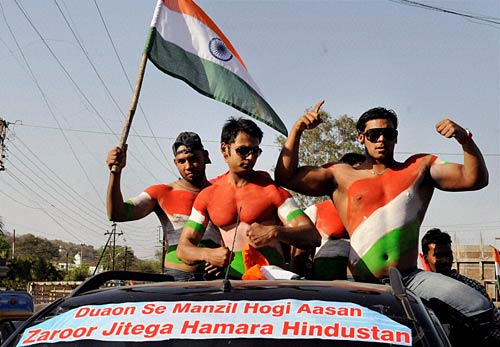 महामुकाबले की मैदान से बाहर की तैयारी । क्रिकेट का बुखार