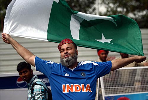 महामुकाबले की मैदान से बाहर की तैयारी । क्रिकेट का बुखार