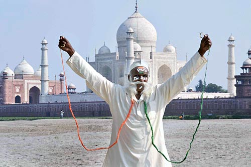 महामुकाबले की मैदान से बाहर की तैयारी । क्रिकेट का बुखार