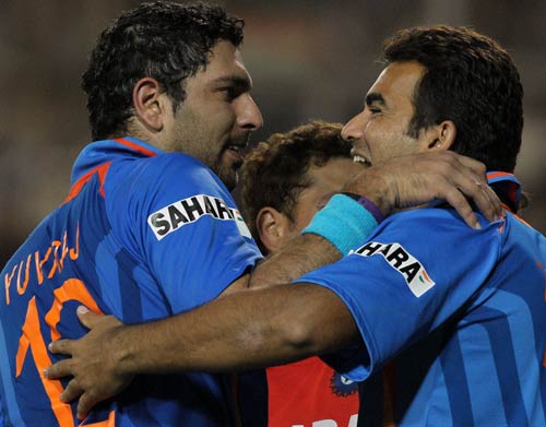 तस्‍वीरों में देखें भारत की जीत का सफर । क्रिकेट फीवर