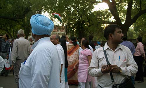 हजारे के आंदोलन की आंधी । करप्‍शन के खिलाफ हल्‍ला बोल