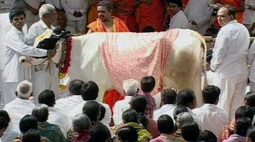 सत्य साईं चिर-समाधि में लीन । सत्य साईं का जीवन