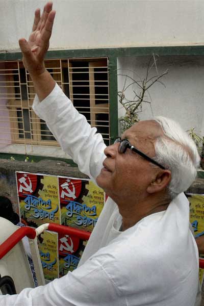 पश्चिम बंगाल में चुनाव की सरगर्मी