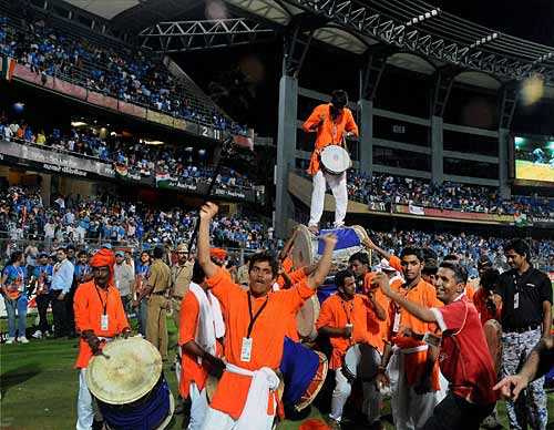 जीत का जश्‍न और सम्‍मान । भारत बना विश्‍वविजेता