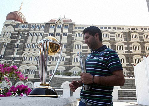 जीत का जश्‍न और सम्‍मान । भारत बना विश्‍वविजेता