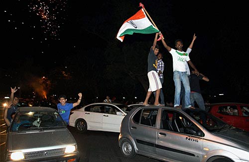 जीत का जश्‍न और सम्‍मान । भारत बना विश्‍वविजेता