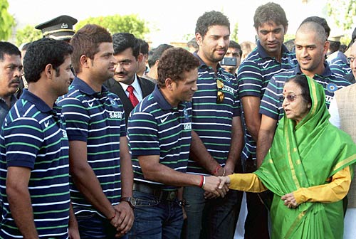 जीत का जश्‍न और सम्‍मान । भारत बना विश्‍वविजेता