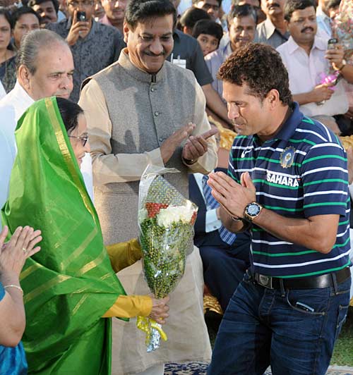 जीत का जश्‍न और सम्‍मान । भारत बना विश्‍वविजेता