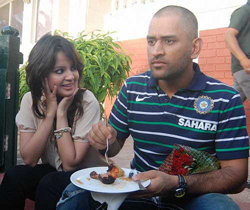 जीत का जश्‍न और सम्‍मान । भारत बना विश्‍वविजेता