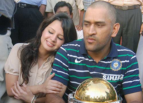 जीत का जश्‍न और सम्‍मान । भारत बना विश्‍वविजेता