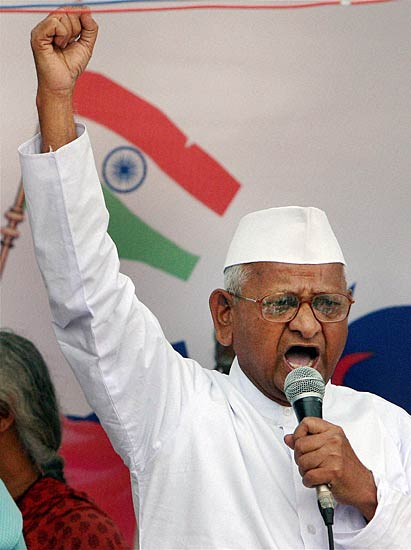 हजारे के आंदोलन की आंधी । करप्‍शन के खिलाफ हल्‍ला बोल