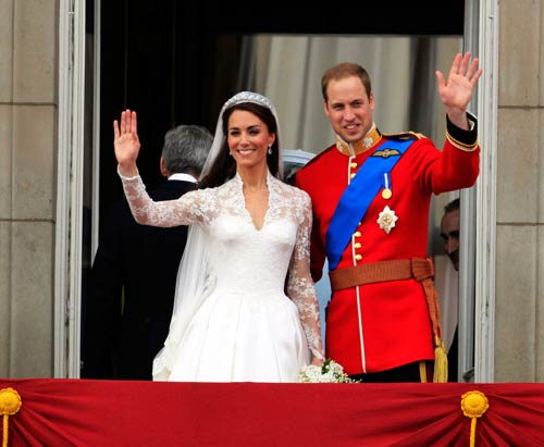 देखें कैसे हुई केट-विलियम की शादी । फोटो: प्रेम कहानी