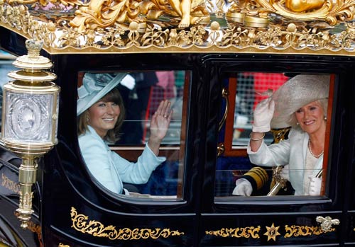 देखें कैसे हुई केट-विलियम की शादी । फोटो: प्रेम कहानी