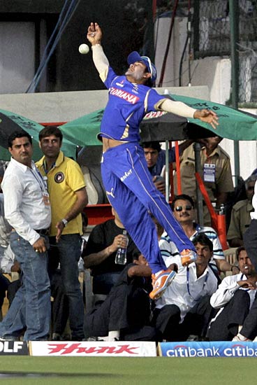 राजस्‍थान ने दिल्‍ली को 6 विकेट से रौंदा