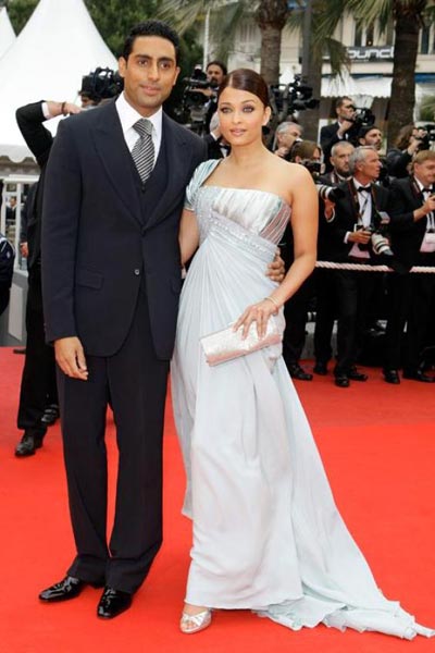 सालगिरह पर साथ रहे ऐश-अभि...| ऐश की 'गुजारिश'