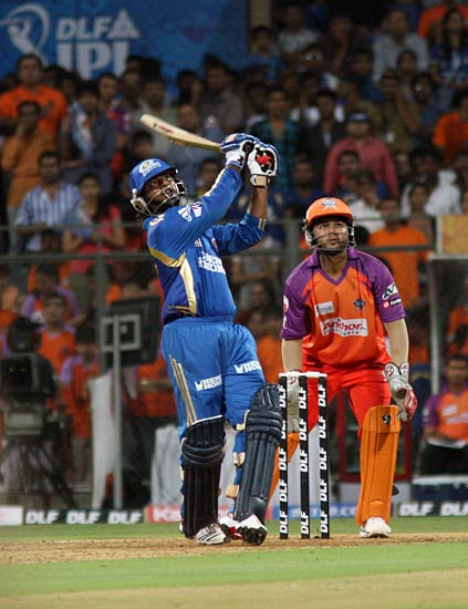 कोच्चि ने मुंबई को दी करारी मात