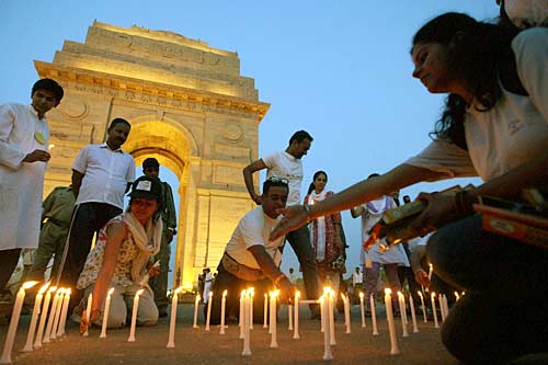 ऐसे मिली लोकतंत्र को ऊर्जा... । आंदोलन की आंधी