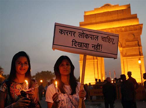 अन्ना की मुहिम को जन समर्थन  । फोटोः जनआंदोलन