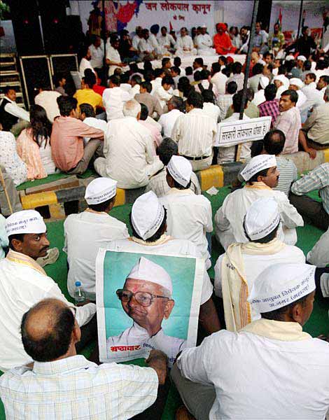 अन्ना की मुहिम को जन समर्थन  । फोटोः जनआंदोलन
