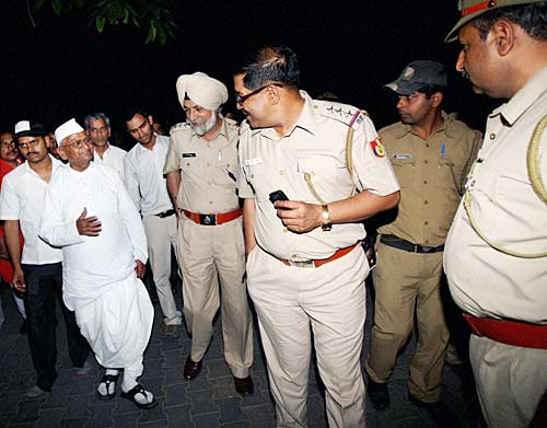 अन्ना की मुहिम को जन समर्थन  । फोटोः जनआंदोलन