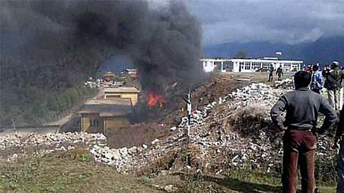 अरुणाचल प्रदेश के तवांग में हेलीकॉप्‍टर दुर्घटना