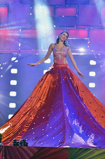 गीतांजलि अवार्ड समारोह में याना का जलवा । 'नो-पैंटी' गर्ल याना