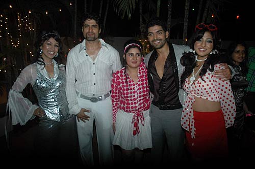 देबिना बनर्जी की बर्थडे पार्टी । बॉलीवुड हसीनाओं का जलवा