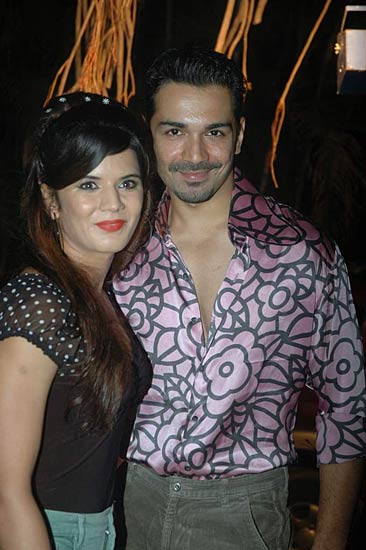 देबिना बनर्जी की बर्थडे पार्टी । बॉलीवुड हसीनाओं का जलवा